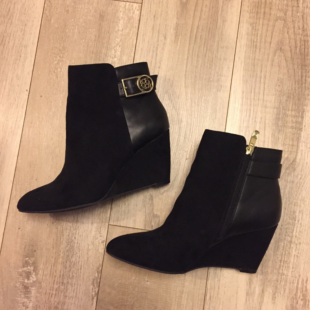 Liz Claiborne Heeled Boots